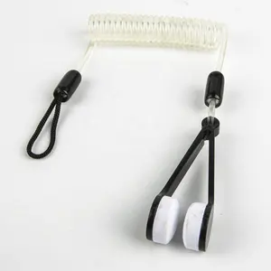 Fabriek Op Maat Intrekbare Anti-Verloren Draagbare Flexibele Pu Veer Spiraal Ketting Veiligheidsgereedschap Lanyard Met Plastic Clip Voor Een Bril