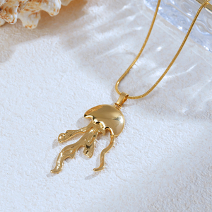 Collar con Colgante de Medusa Chapado en Oro 304 316, Cadena de Serpiente de Aleación, Diseño de Animal Bonito Unisex, Joyería para Uso Diario - Product Image 3