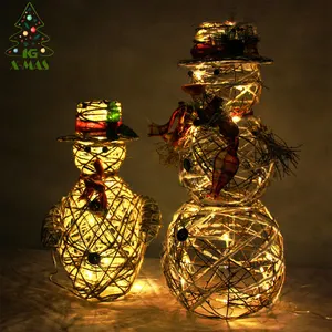 KG Xmas Fábrica Personalizada Noel Navidad Natal Rattan Levou Luz Ouro Glitter Boneco De Neve Figura Interior Decorações De Natal Boneco De Neve