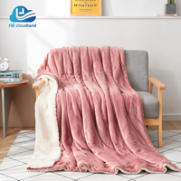 Couverture en flanelle unie de qualité supérieure, ultra douce, chaude, confortable et légère, certifiée OEKO-TEX et audituée BSCI, de la marque Cloudland