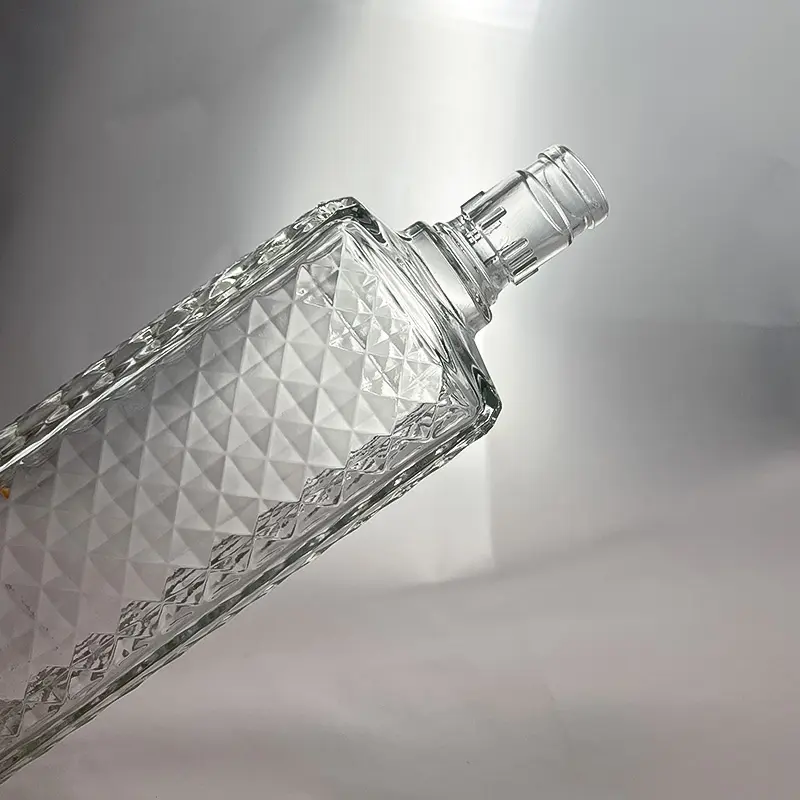 Sang trọng rỗng 250ml 500ml 700ml Vòng rỗng Flint Glass Tequila Gin