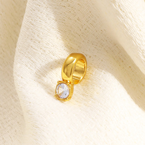 Pendientes de clip en forma de C, chapados en oro de 18k, con circonita, diseño geométrico, para orejas sin perforar - Product Image 2