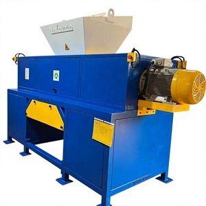 Broyeur de plastique à double arbre avancé semi-automatique, capacité de 3000 kg/h pour le recyclage industriel - Product Image 1