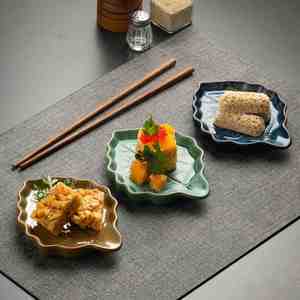 Plato de cerámica con forma de hoja para condimentos, vajilla doméstica, platos para vinagre y salsa de soja, platos esmaltados para aperitivos, postres y frutas. - Product Image 4