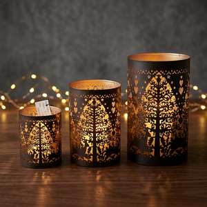 เชิงเทียนเหล็กตกแต่งรูปต้นคริสต์มาสทำมือจาก Sonnet Decor ชุด 3 ชิ้น ทนความร้อน สำหรับตกแต่งบ้านในช่วงเทศกาล - Product Image 1