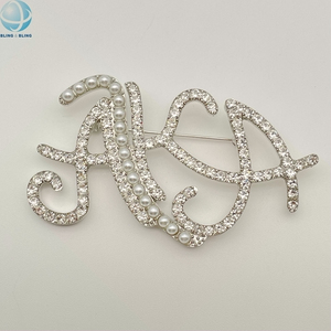 Spilla da bavero alla moda con strass e perle, placcata argento, con simbolo Alpha della confraternita <span class=keywords><strong>ALKA</strong></span>, all'ingrosso dalla fabbrica - Product Image 3