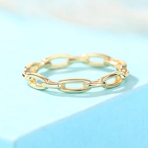 Anello geometrico in acciaio inossidabile, gioiello moderno unisex, idea regalo per donna e uomo - Product Image 2