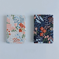 Carnet de notes personnalisable en lin avec logo gaufré or et coffret rigide en lin