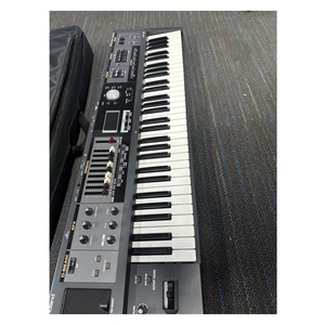 Clavier de scène VR-09 à 73 touches avec action cascade, moteur V-Combo, 3 générateurs de sons (orgue/<span class=keywords><strong>piano</strong></span>/synthétiseur), occasion/d'occasion - Product Image 4
