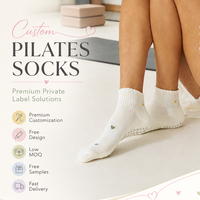 Chaussettes de yoga antidérapantes pour femmes avec logo personnalisé, design gratuit et maquette, chaussettes de Pilates avec logo jacquard et grip antidérapant