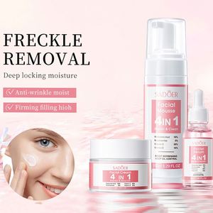 SADOER Vente en gros Sérum visage 4-en-1 éclaircissant, hydratant, pour une peau douce, raffermissant et repulpant, crème visage hautement hydratante - Product Image 1