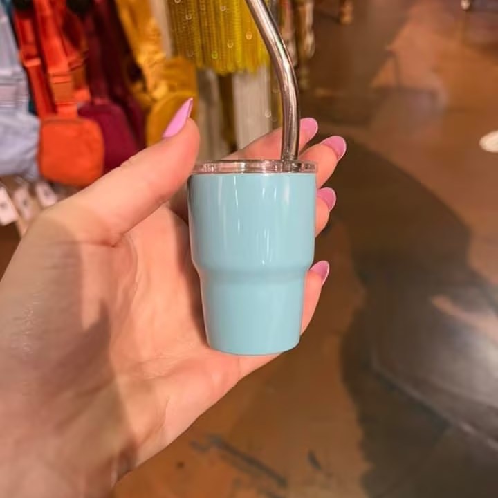 Eau du lac bleu