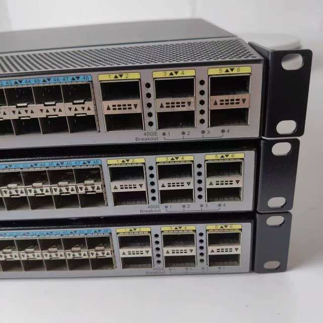 Original Used hua wie Switch CE6851-48S6Q-HI /CE6865-48S8CQ-EI 48x10GE SFP+ & 6x40GE QSFP+ Network Data Center Ethernet Switch