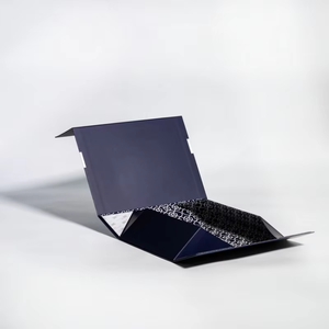 Caja de Regalo Plegable con Logotipo Personalizado, Tapa con Cierre Magnético, Caja de Regalo Magnética de Papel Plegable de Lujo en Forma de Libro Negro - Product Image 2