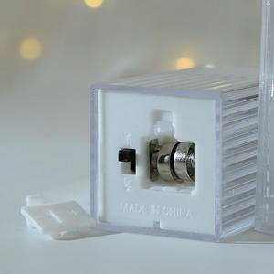 Amazon Navidad plástico linterna candelabro noche luz muñeco de nieve decoración Led Navidad linterna para escritorio - Product Image 3