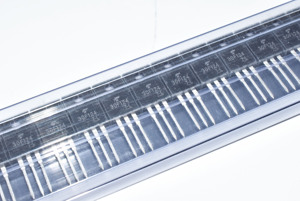 Tương Đương Với <span class=keywords><strong>30f124</strong></span> <span class=keywords><strong>Transistor</strong></span> <span class=keywords><strong>30f124</strong></span> GT30f124 30g124 GT30g124 IGBT <span class=keywords><strong>Transistor</strong></span> MOSFET LCD <span class=keywords><strong>Transistor</strong></span> TO-220F - Product Image 3