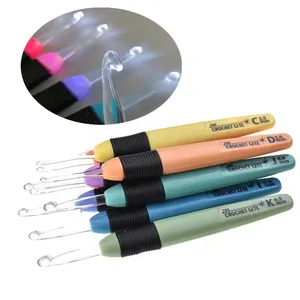 9 Sizes LED Crochet Hooks Light up Knitting Needles Weave Sewing Tools  Craft