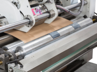 Nouvelle machine de fabrication de sacs en papier kraft à fond carré, alimentée par rouleaux, contrôlée par PLC