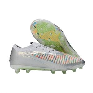 Botas de fútbol FG/TF al por mayor OEM/ODM para adultos y jóvenes, con opciones antideslizantes, ligeras y transpirables de tejido. - Product Image 2