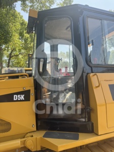 Bulldozer Caterpillar D5K Usado Excelente Estado Motor de Segunda Mano 132KW Potencia 5mÂ ³ Capacidad de Dormición Japón Original - Product Image 2