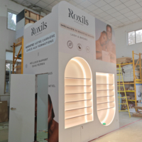 Stand d'exposition rapide et écologique Izexpo pour salon professionnel, idéal pour la présentation de perruques, de parfums et de bijoux