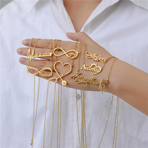 Özel İsimli Kolye Üretimi Paslanmaz Çelik Kişiselleştirilmiş Altın Zincir Kolye Logo Marka Şekilli Tılsımlar Üzerine Gravür Yapılır - Product Image 4