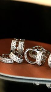 Proveedor Mayorista de Joyería de Oro de 18K, Servicio Personalizado OEM/ODM, Precio de Fábrica, Aretes de Oro Rosa con Certificación, Listos para Enviar - Product Image 5