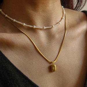 Durable usando precio barato No se desvanece Cadena de hueso de serpiente de acero inoxidable Collar con colgante de esmeralda de circonia cuadrada de oro de 18 quilates - Product Image 2