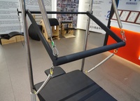Reformer Commercial Studio en Bois de Chêne Cadillac Pilates Machine Équipement d'Exercice de Qualité Professionnelle Lit de Pilates Reformer