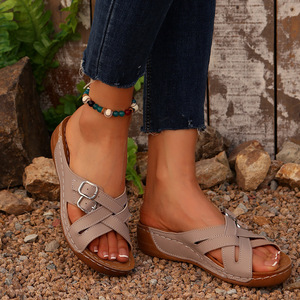 Summer New Arrival Fashion Thick Bottom Wedge Casual Soft Slippers Outdoor Elegant Beach Sandals Plus Size Women Shoes - Product Image 3
