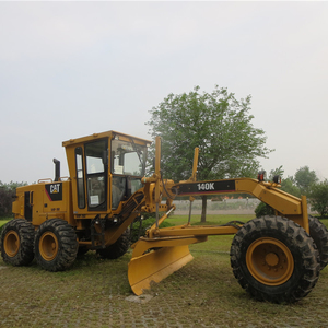 Niveleuse et finisseur de route d'occasion 140K avec moteur FPT, vérins Bosch Rexroth, pompe KYB, rayon de braquage court, garantie 6 mois - Product Image 1