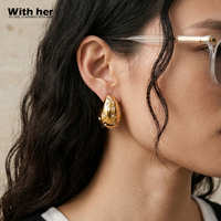 Boucles d'oreilles clous géométriques classiques en forme de goutte d'eau, plaquées or, en acier inoxydable, incrustées de perles et de zircons, bijoux pour femmes