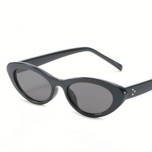 Gafas de Sol Retro Personalizadas 2021 para Mujer, con Remaches, Estilo Ojo de Gato, UV400, Ovaladas Pequeñas - Product Image 6
