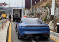Kit de carrosserie en fibre de carbone M-Style pour Porsche Taycan comprenant une lèvre avant diffuseur arrière jupe latérale aileron arrière pour modification