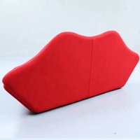 Muebles para el hogar sofá de sala de estar sofá moderno de dos labios rojos calientes sofá en forma de beso llameante sexy hecho en China para la venta