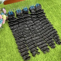 Extensions de Cheveux Humains Naturels Bruts Vietnamiens Ondulés Profonds, Cuticules Alignées, 100% Bruts, Double Trame
