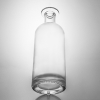 Bouteille à spiritueux en verre haute qualité de 700 ml avec base lourde (760 g)