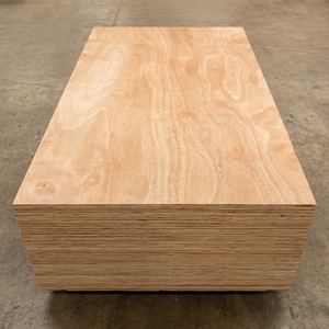 Contreplaqué Okoumé Premium en Peuplier, Grade A2, E0, Écologique, Résistant à l'Eau, Poli, Poncé, Double Face, Décoration Moderne, Hêtre - Product Image 1