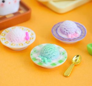 <span class=keywords><strong>Boule</strong></span> de crème glacée miniature en résine de simulation, cornet de crème glacée, jouets de jeu d'imitation pour maison de poupée, ornement, artisanat domestique, accessoires de bricolage - Product Image 4