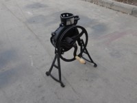 Égreneuse à maïs manuelle / Égreneuse à maïs à manivelle ou compatible avec un moteur