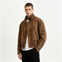 Jaket Kulit Distressed Model Moto Crop Pria dengan Ritsleting Asimetris, Kerah Tegak, Gaya Biker Retro, Mantel Jalanan