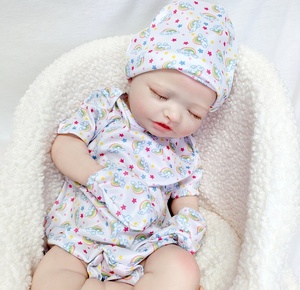 Venta al por mayor lindo 18 pulgadas realista inocente y encantador dormir suave ponderado realista Reborn niño recién nacido - Product Image 1