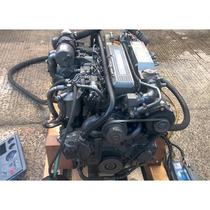 Motor marino intraborda usado, de bajo uso, ideal para mejorar embarcaciones tradicionales o embarcaciones de rescate de emergencia. - Product Image 1