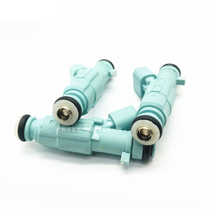 Injecteur de carburant Hyundai Kia 35310-2E200, pièce de rechange en plastique pour véhicules de moyenne et grande capacité - Product Image 3