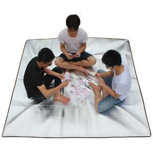 เสื่อปิกนิกทรงสี่เหลี่ยมผืนผ้า PVC กันความชื้น สำหรับตั้งแคมป์กลางแจ้ง ใช้สำหรับปิกนิกชายหาด ใช้ได้ทุกฤดู - Product Image 1