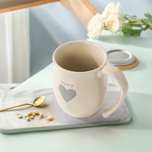 Tasses à café en céramique mate avec décalcomanie en forme de cœur en porcelaine <span class=keywords><strong>GRAND</strong></span>, cadeau, nouveau design, personnalisé, créatif, uni, jaune, tasses à lait, tasse à café unique - Product Image 1