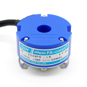 Encodeur rotatif incrémental Tamagawa OIH48-2048P6-L6-5V TS5213N585 avec câbles de connexion et alimentation 5V - Product Image 2