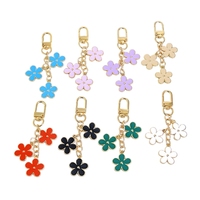 Porte-clés Fleur Double Face Coloré et Créatif, Pendentif en Métal Émaillé Mignon pour Sac à Dos et Sac à Main Femme