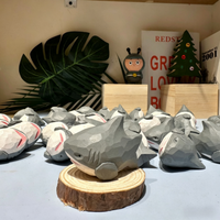 Ornements de bureau en bois sculptés à la main en forme de requin mignon, décorations pour la maison et le jardin, cadeaux et souvenirs personnalisables
