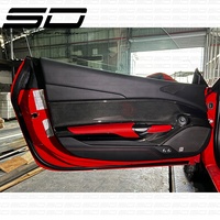 Garniture de panneau d'accoudoir de porte intérieure en fibre de carbone sèche pour Ferrari 488 OEM Style Modification Accessoires de décoration